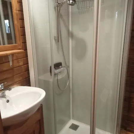 La Roulotte Du Parc * Saint-Priest-des-Champs