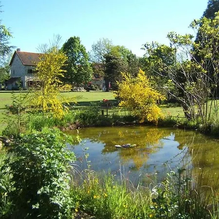 La Roulotte Du Parc Saint-Priest-des-Champs