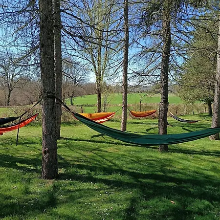 La Roulotte Du Parc Saint-Priest-des-Champs